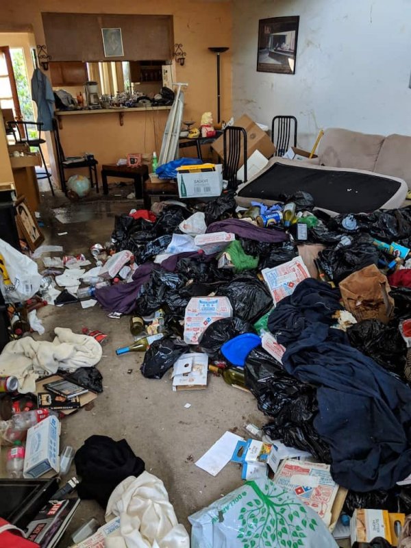 house of person with hoarding disorder