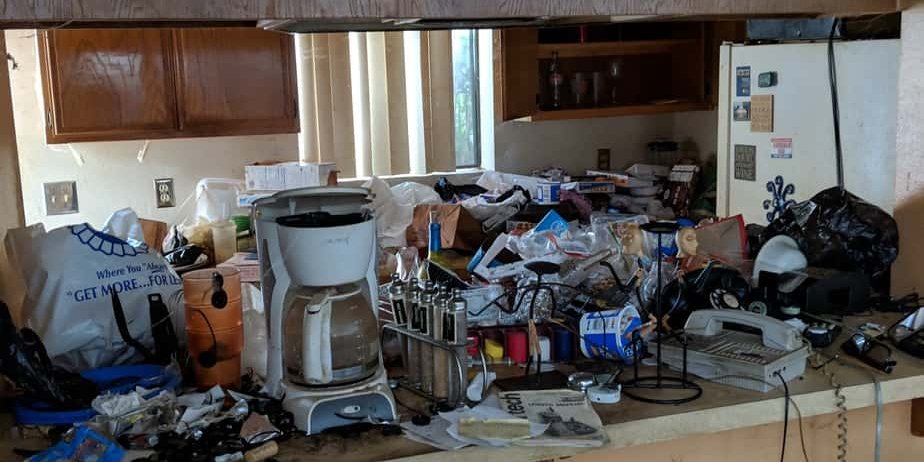 2018-12-03 08.02.27 filthy kitchen in house of hoarder